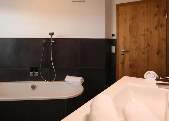 Appartement In Bramberg Near Cable Car *
