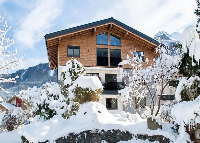 In Bramberg Near Cable Car * برامبرغ ام ويلدكوغه